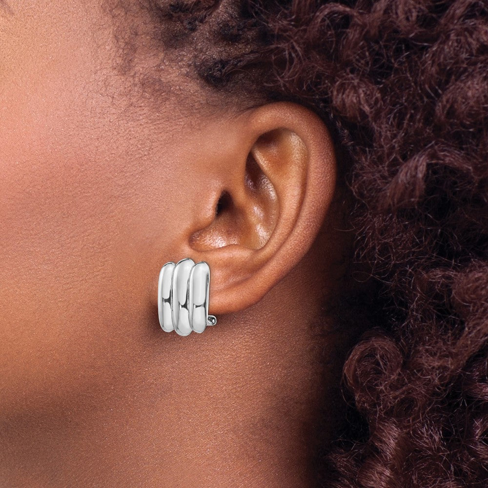 14K Weißgold Poliert Fantasie Omega Rückseite Ohrstecker