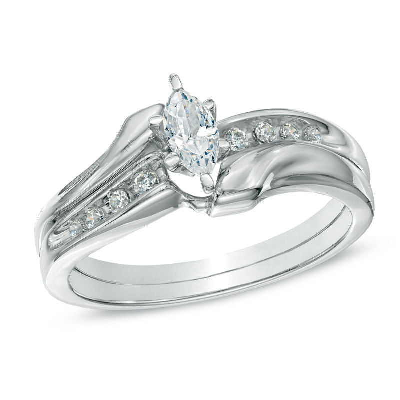 0,5 ct. Marquise-Diamant-Bypass-Verlobungsring-Set aus 14K Weißgold