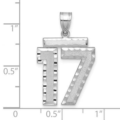 14K Weißgold Großer Gebürsteter Diamantschliff Zahl 17 Charm