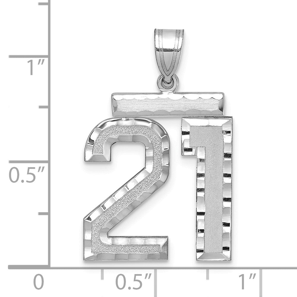 14k Weißgold großer gebürsteter, diamantgeschliffener Charm „Zahl 21“