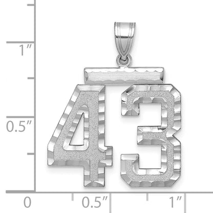 14K Weißgold großer gebürsteter Charm mit Diamantschliff „Zahl 43“