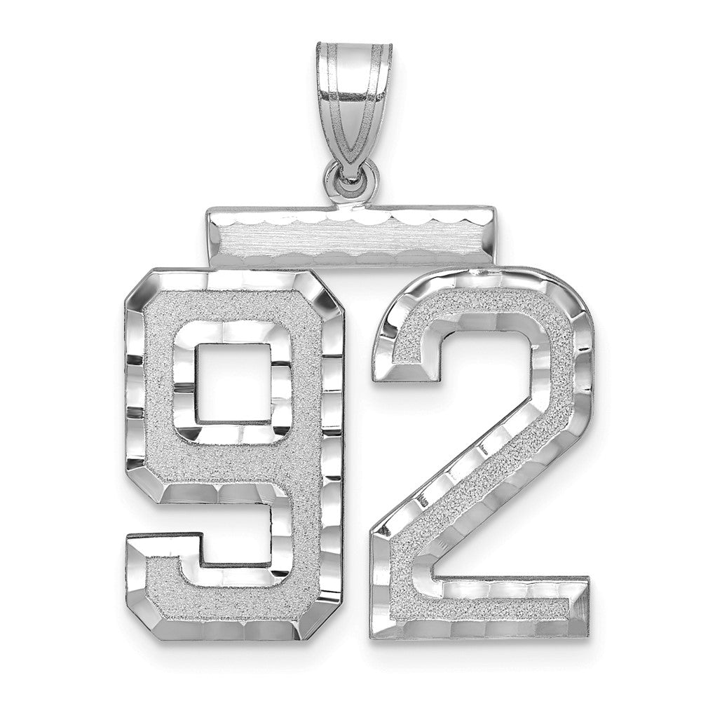 14K Weißgold großer gebürsteter Charm mit Diamantschliff „Zahl 92“