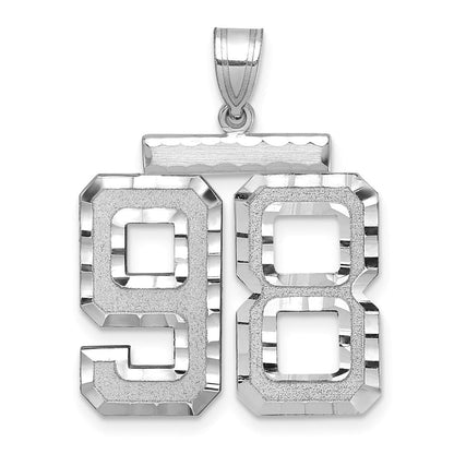 14K Weißgold Großer Gebürsteter Diamantgeschliffener Zahlen-Charm „98“