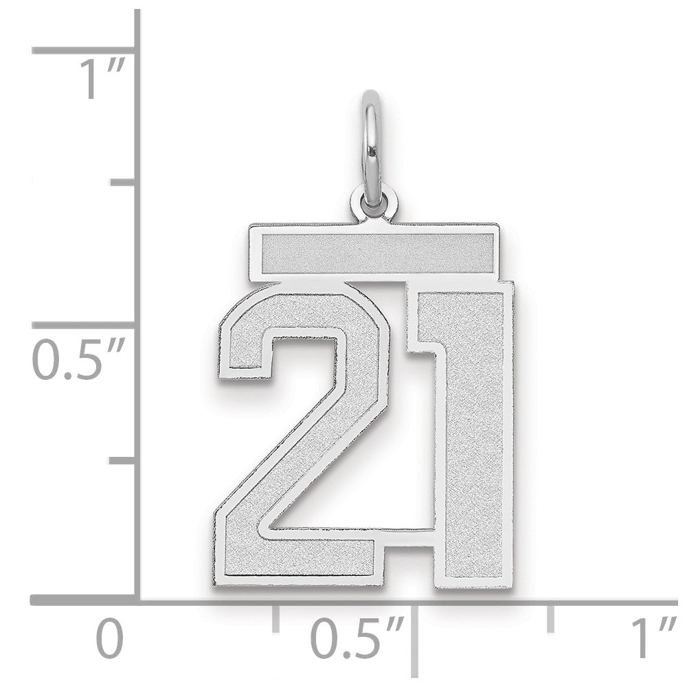 14K Weißgold Charm „Zahl 21“ mit mattierter Oberfläche, mittelgroß