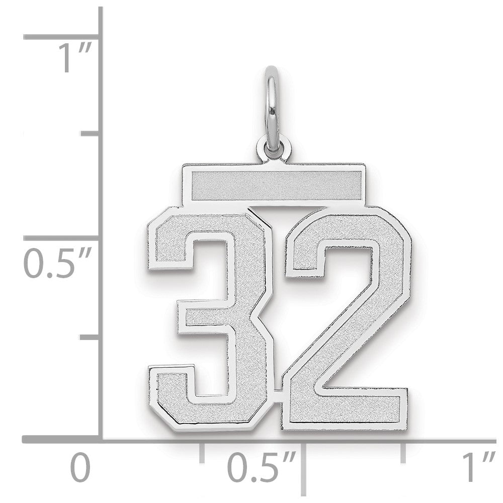 14K Weißgold Medium Satin-Zahlenanhänger „32“