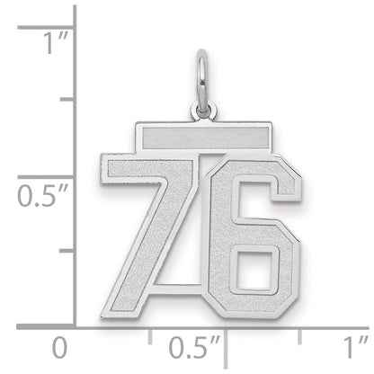 14K Weißgold Medium Satin-Zahl „76" Charm
