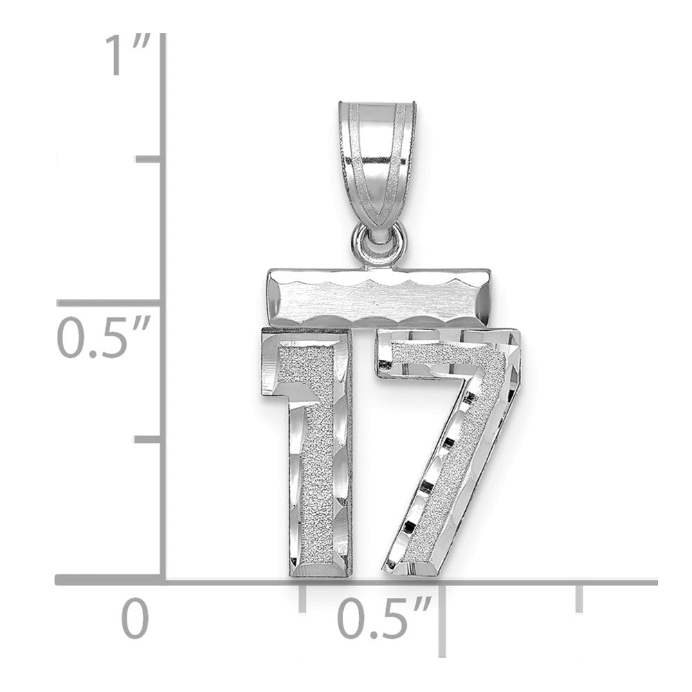 14k Weißgold kleiner gebürsteter Zahlen-Charm „17" mit Diamantschliff