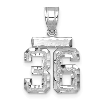 Kleiner Charm „Zahl 36“ aus 14K Weißgold, gebürstet und diamantgeschliffen