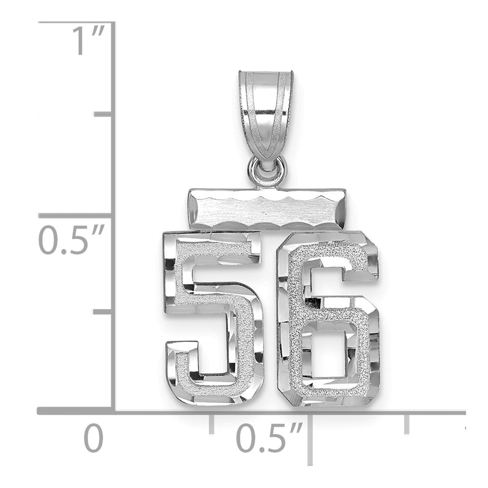 14K Weißgold kleiner gebürsteter Charm mit Diamantschliff „Zahl 56“