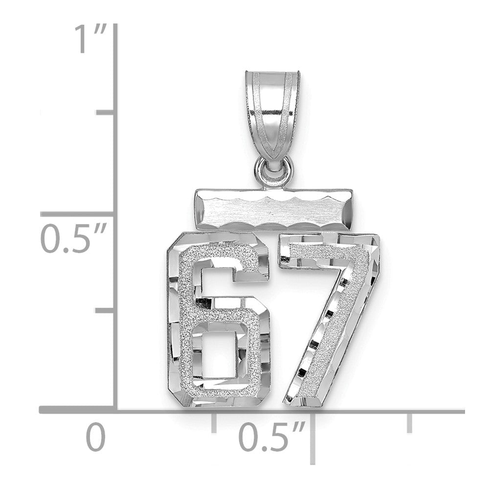14K Weißgold Kleiner Gebürsteter Diamantgeschliffener Charm „Zahl 67“