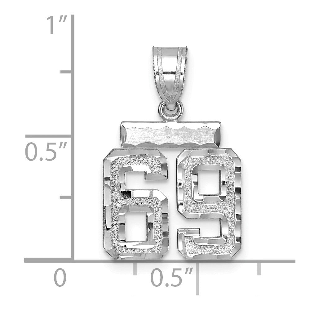 Kleiner gebürsteter diamantgeschliffener Zahl-69-Charm aus 14K Weißgold