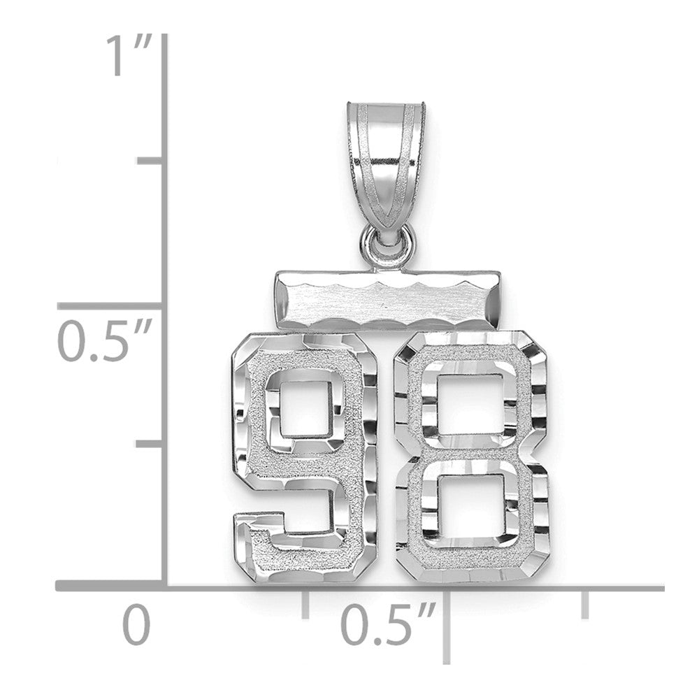 14K Weißgold kleiner gebürsteter Charm mit Diamantschliff Zahl 98
