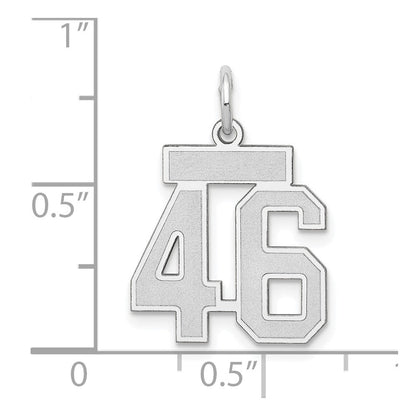 14K Weißgold Kleiner Satin-Charm „Zahl 46“