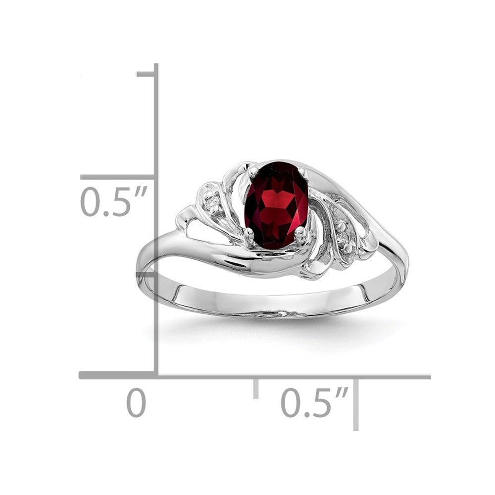 Ring aus 14K Weißgold mit ovalem 6x4 mm Granat im Schachbrettschliff und echten Diamanten VS