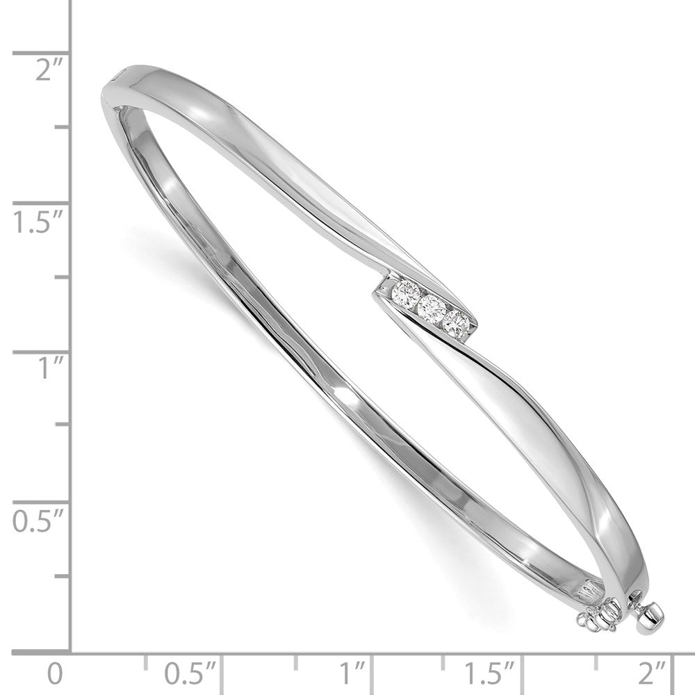 14K Weißgold Komplett 3 Stein 1/8 Karat Vs Diamant Klappbar Oval Armreif Armband