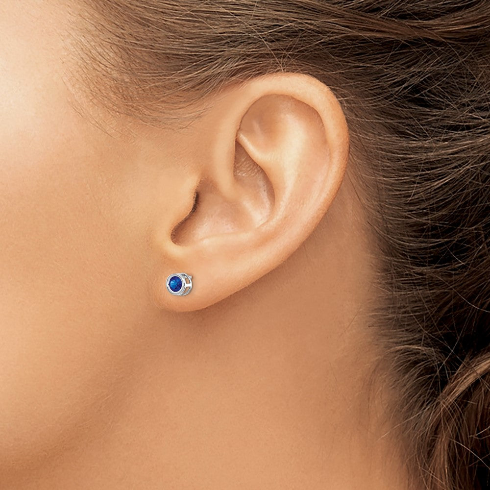 14K Weißgold 4mm September Saphir Ohrringe