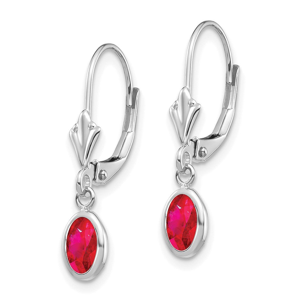 14K Weißgold 6x4 Oval Zargenfassung July/ruby Ohrhänger mit Brisur