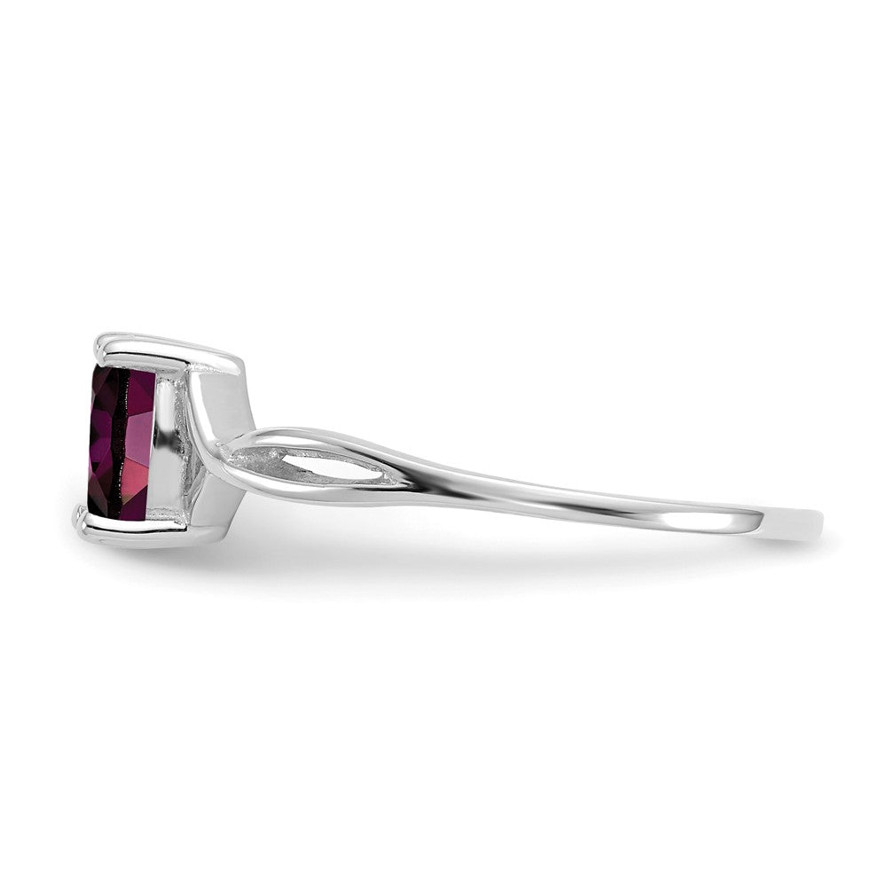 Solide Ring aus 14K Weißgold mit simuliertem Rhodolith-Granat-Geburtsstein