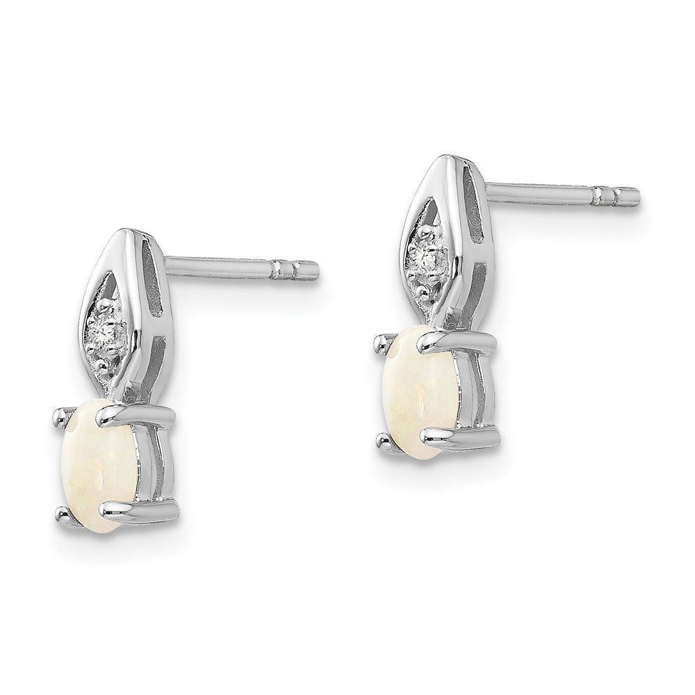 14-Karat-Weißgold-Ohrstecker mit Opal und Diamant
