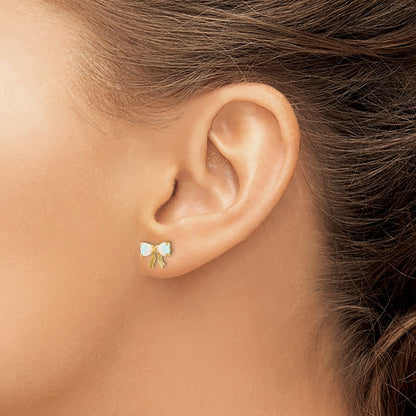14K Gold Polierte Ohrstecker mit synthetischem Opal in Schleifenform