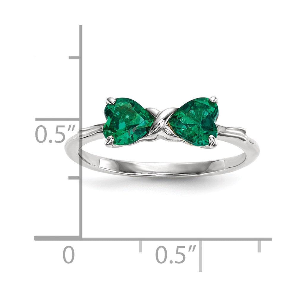 14K Weißgold Ring mit poliertem Schleifendesign und synthetischem Smaragd