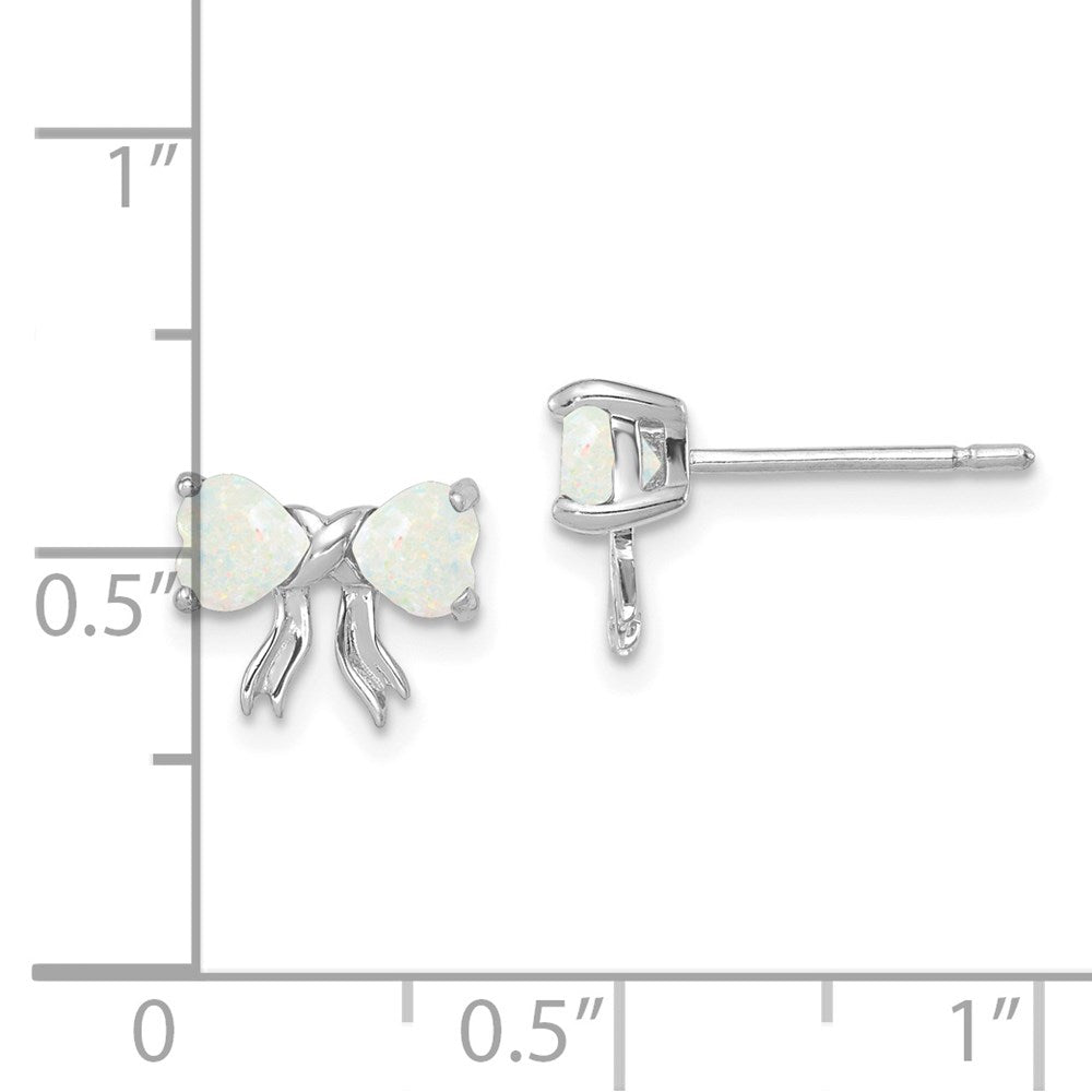 14K Weißgold Ohrstecker mit poliertem Fliegen-Design und synthetischem Opal