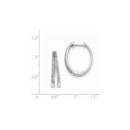 14K Weißgold Diamant-Creolen mit Klappscharnier, poliert, 0,17 ct. Wait, I need to check the input again - there's no carat weight given in the original title. 14K Weißgold Creolen mit echten Diamanten, poliert, mit Klappscharnier