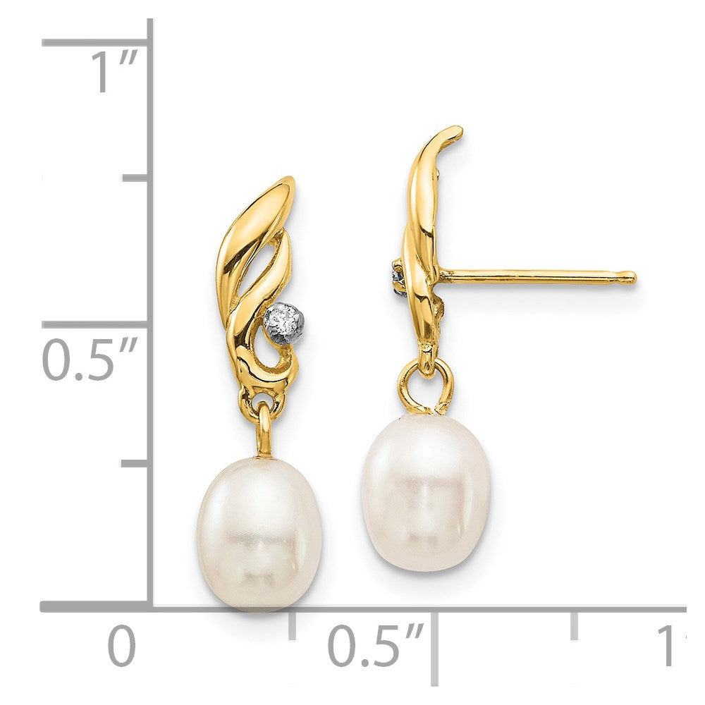 14K Gelbgold Ohrhänger mit 5-6mm weißen Reis-Süßwasserzuchtperlen und 0,02 ct. echten Diamanten