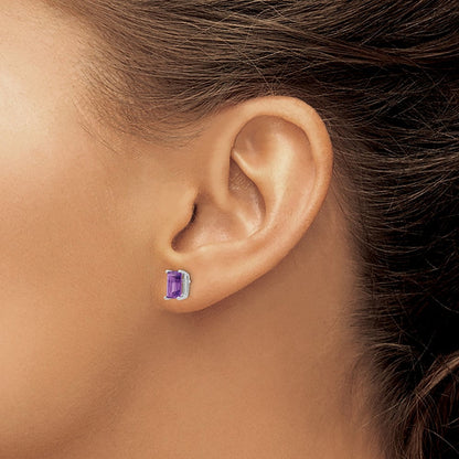 14K Weißgold Ohrringe mit Amethyst im Smaragdschliff, 7x5 mm