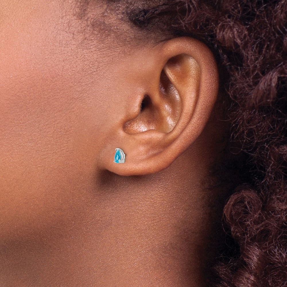 14K Weißgold Ohrringe mit birnenförmigem blauem Topas, 5x3 mm