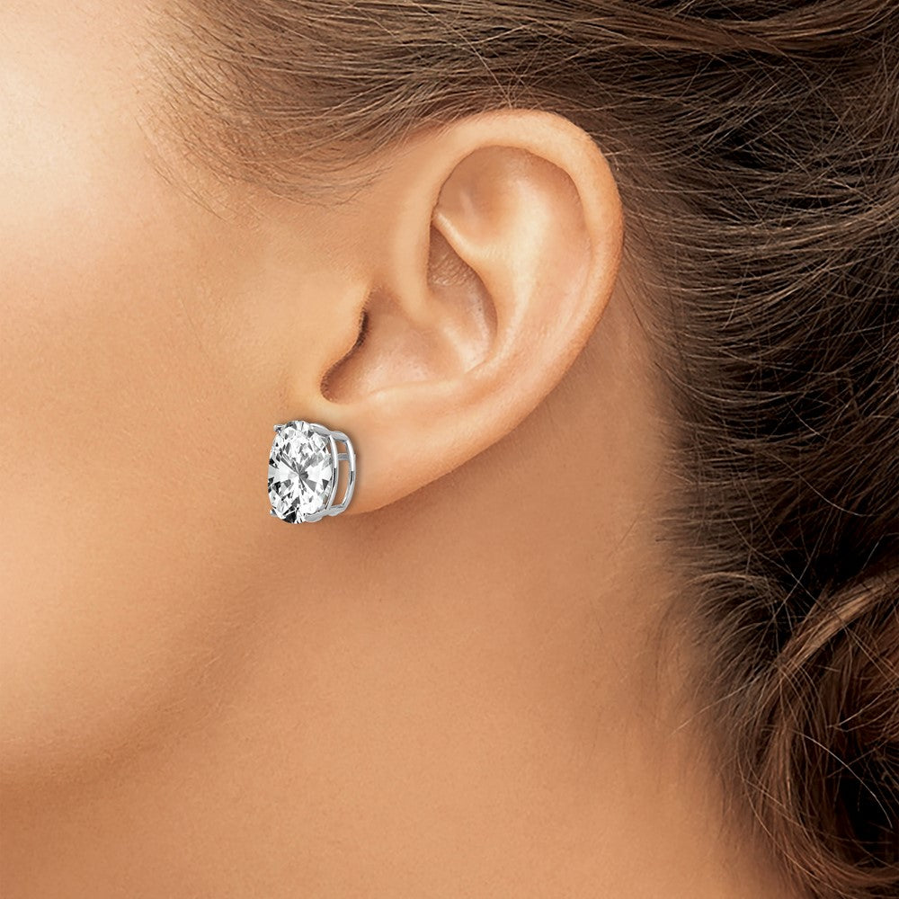 14K Weißgold Ohrstecker mit ovalem Zirkonia