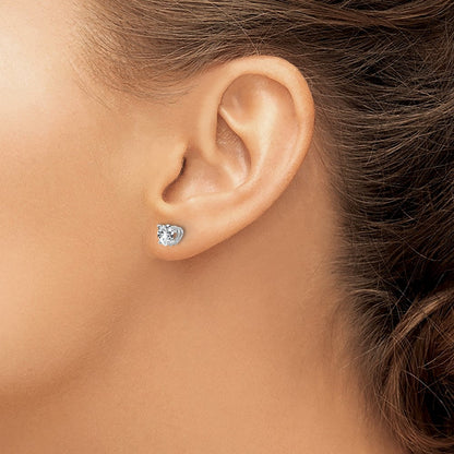 14K Weißgold Ohrringe mit herzförmigem Zirkonia, 5 mm