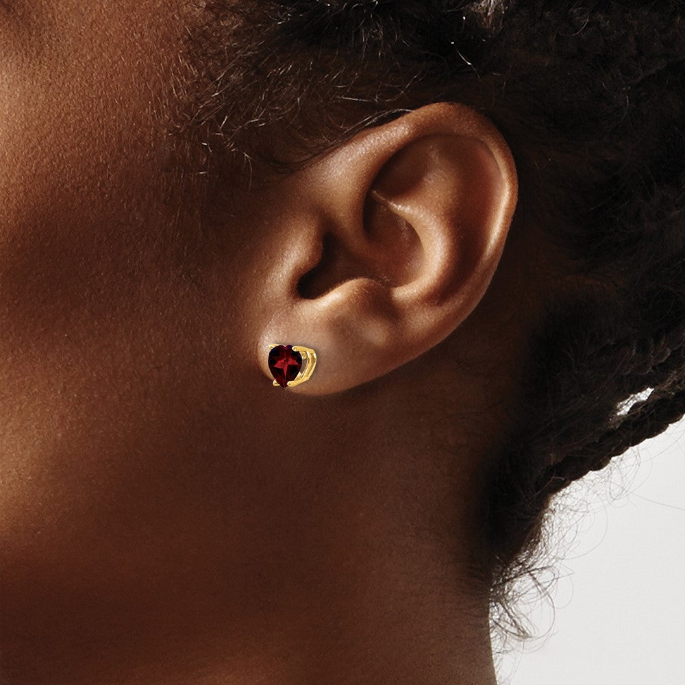 14K Gelbgold Ohrringe mit 6-mm-Herz-Granat
