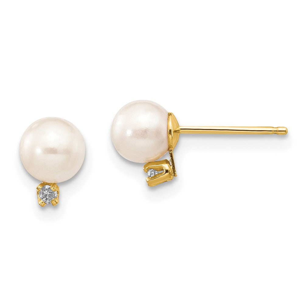 14K Gelbgold Ohrstecker mit 5-6 mm weißen runden Süßwasser-Zuchtperlen und 0,02 ct. Diamanten