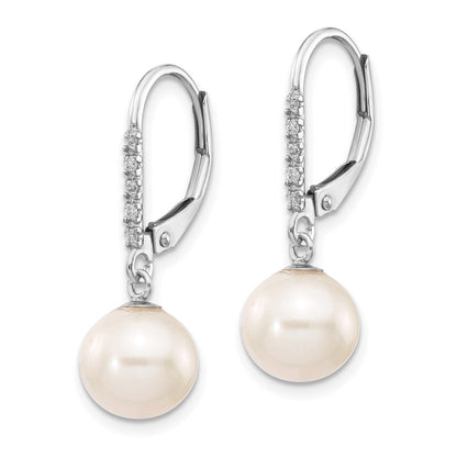 14 Karat Weißgold Ohrringe mit Ohrbrisur, 8-9 mm runden FWC-Perlen und 0,05 ct. Diamanten