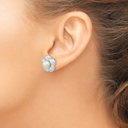 14K Weißgold 5 6mm Knopf Süßwasser Zuchtperle Blume Ohrstecker