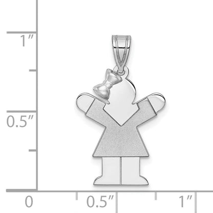 14K Weißgold kleiner Mädchen-Charm mit Schleife links, gravierbar