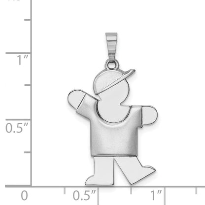 14K Weißgold Charm „Gepuffter Junge mit Hut nach links“, gravierbar