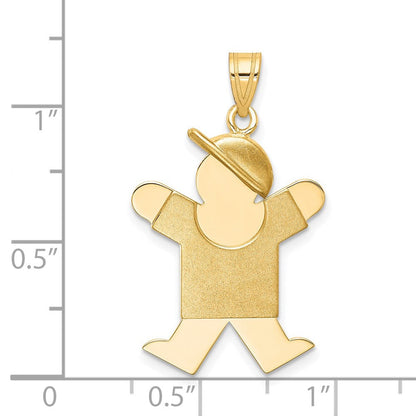 14K Gelbgold massiver gravierbarer Junge mit Hut Charm (rechts)