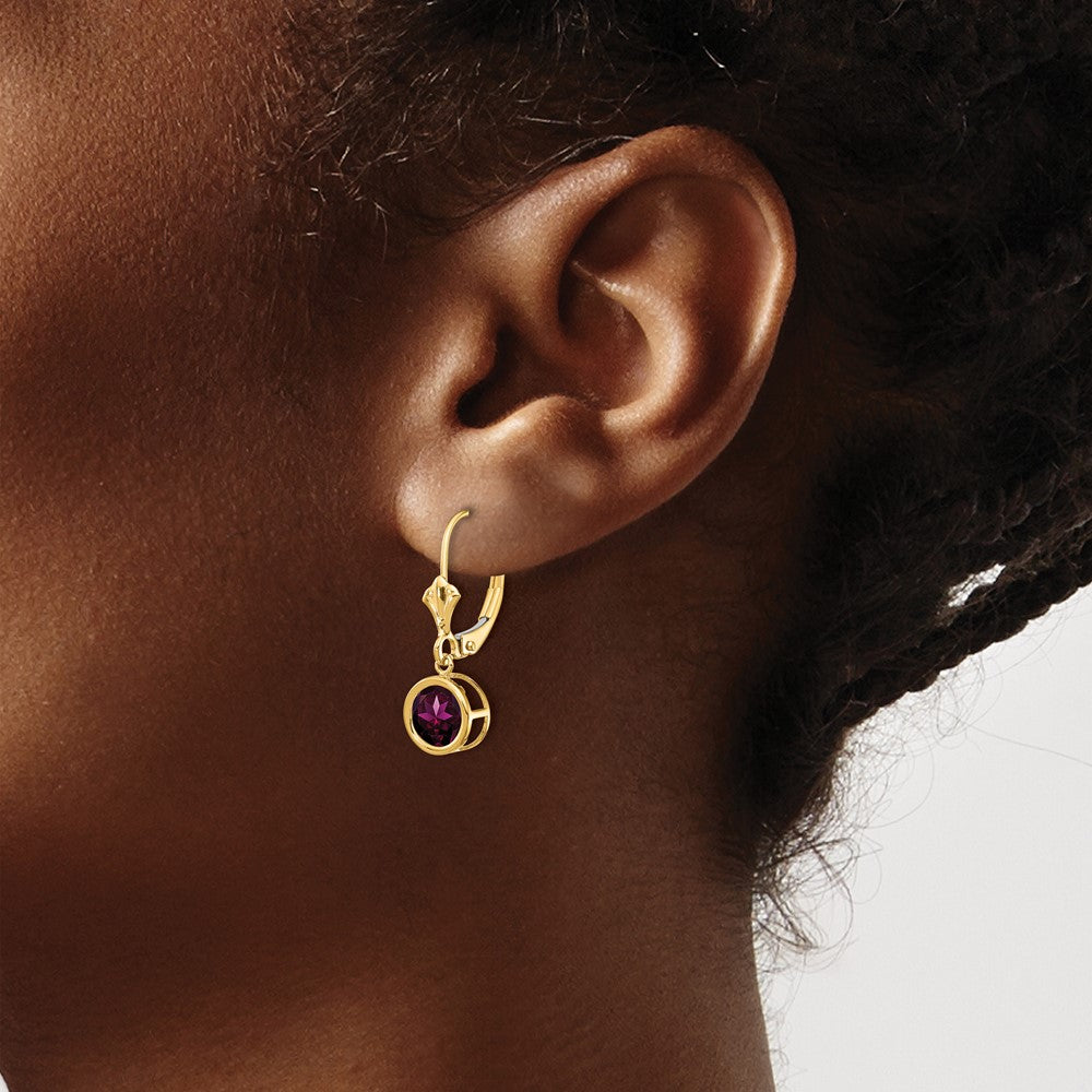 14K Gelbgold Ohrringe mit 6 mm Rhodolith-Granat und Leverback-Verschluss