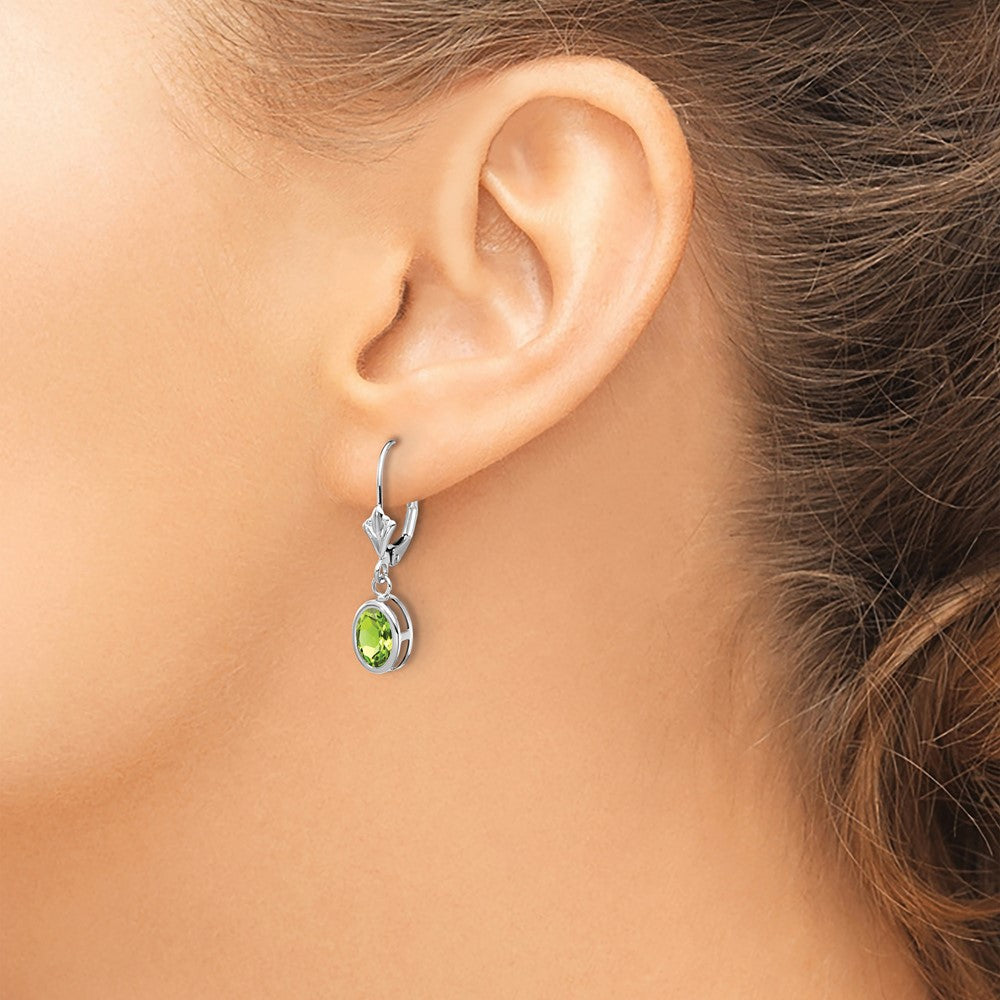 14K Weißgold Ohrhänger mit ovalem Peridot 7x5mm und Klappbrisur