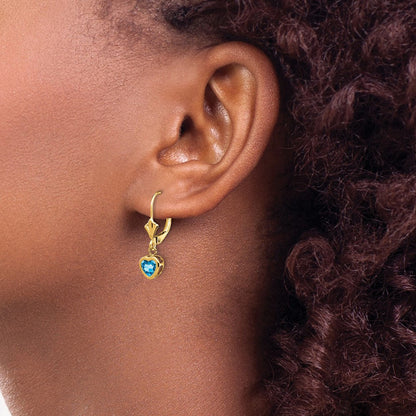 14K Gelbgold Ohrringe mit herzförmigem Blautopas, 5 mm