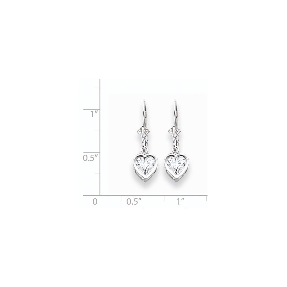 14K Weißgold Ohrringe mit 6-mm-Zirkonia in Herzform