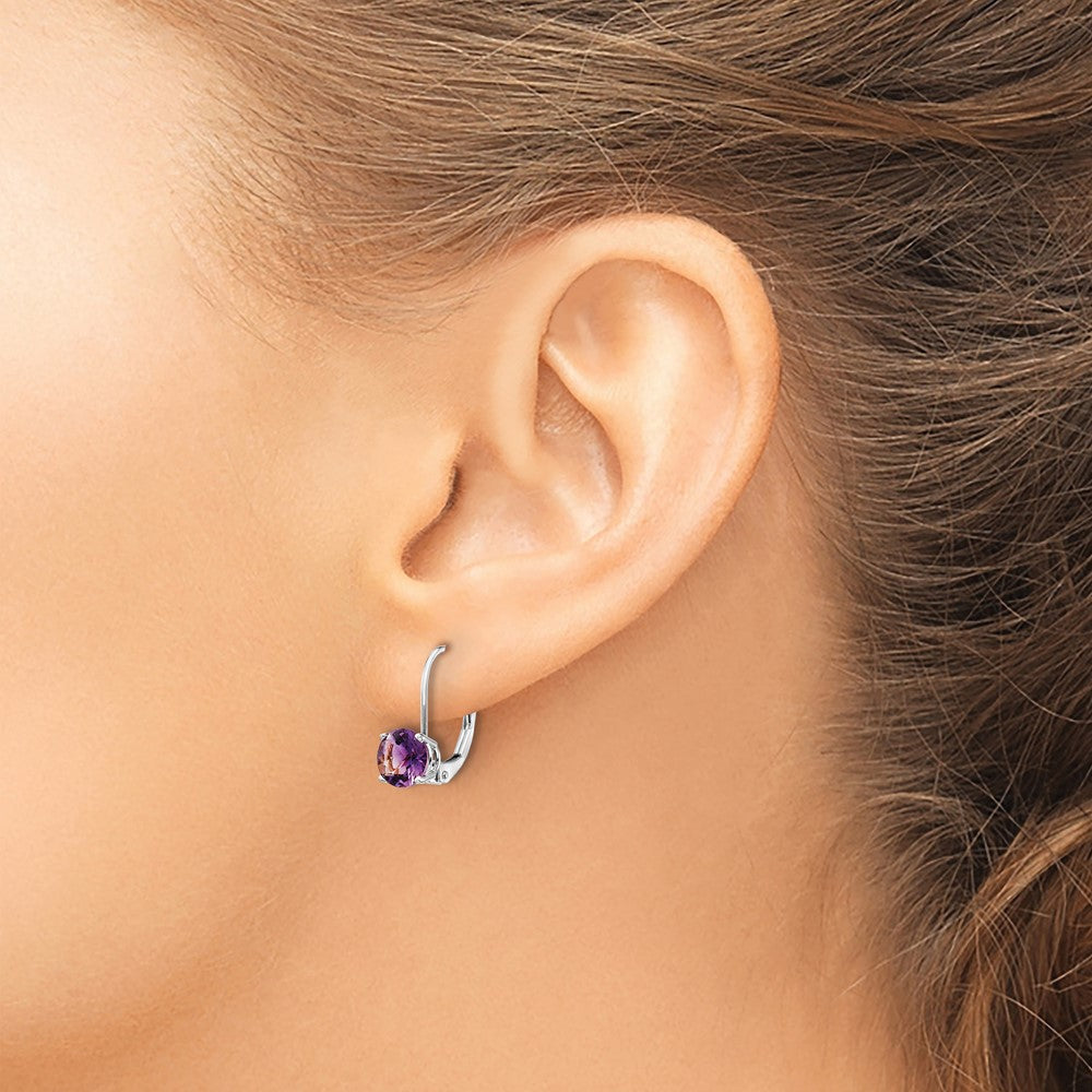 6-mm-Amethyst-Ohrhänger mit Leversch­luss aus 14K Weißgold