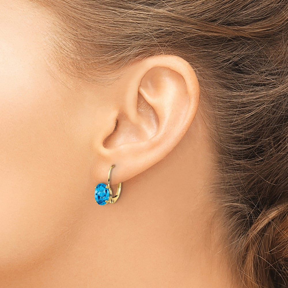 14K Gelbgold Ohrringe mit ovalem blauem Topas, 8 x 6 mm, mit Leverback-Verschluss