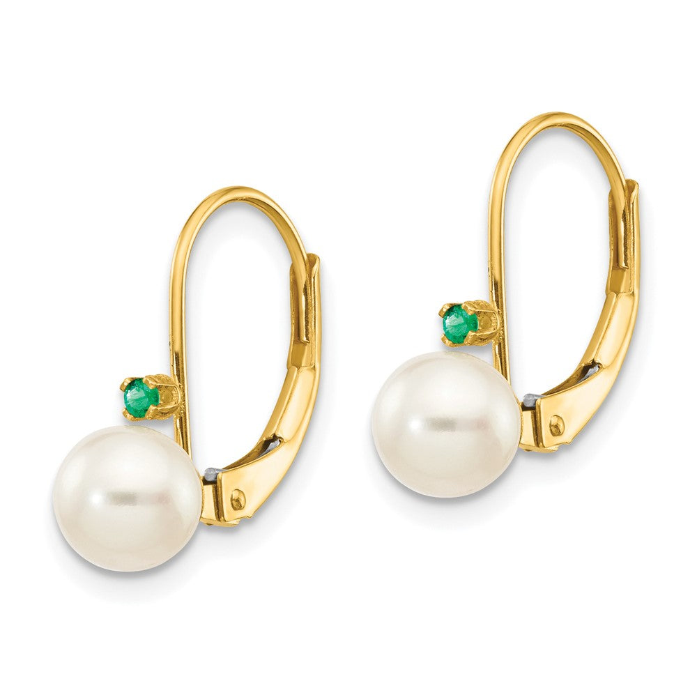 14K Gelbgold 5-5.5mm Weiß Rund Fw Zuchtperle Smaragd Ohrhänger mit Brisur