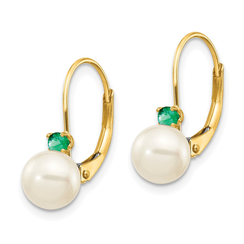 14K Gelbgold 6-6.5mm Weiß Rund Fw Zuchtperle Smaragd Ohrhänger mit Brisur