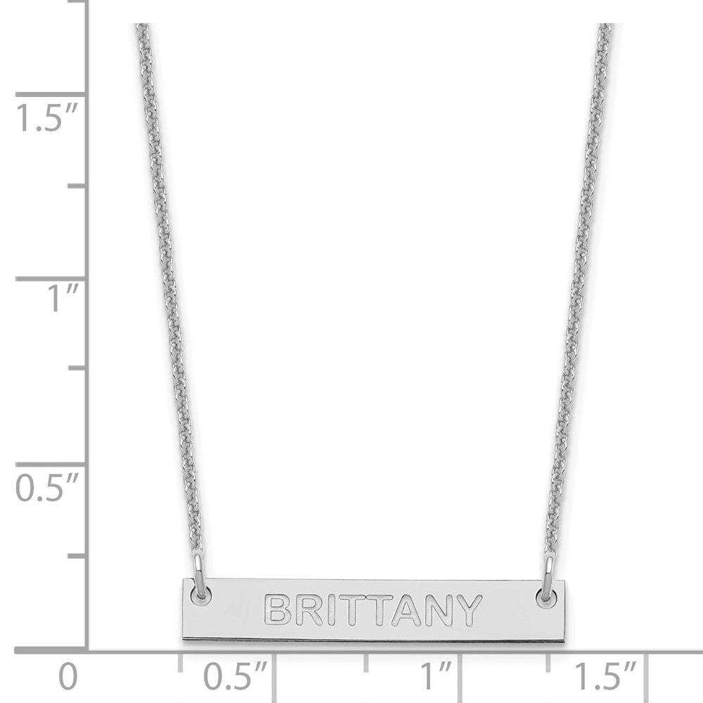 14K Weißgold Klein Capitalized Arial Abgerundet Stab Halskette