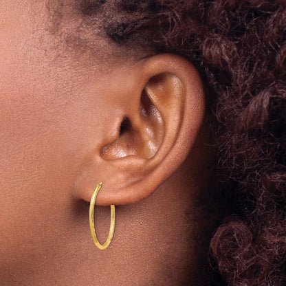 14K Gelbgold 1.5mm Satiniert Diamantiert Endlos Creolen