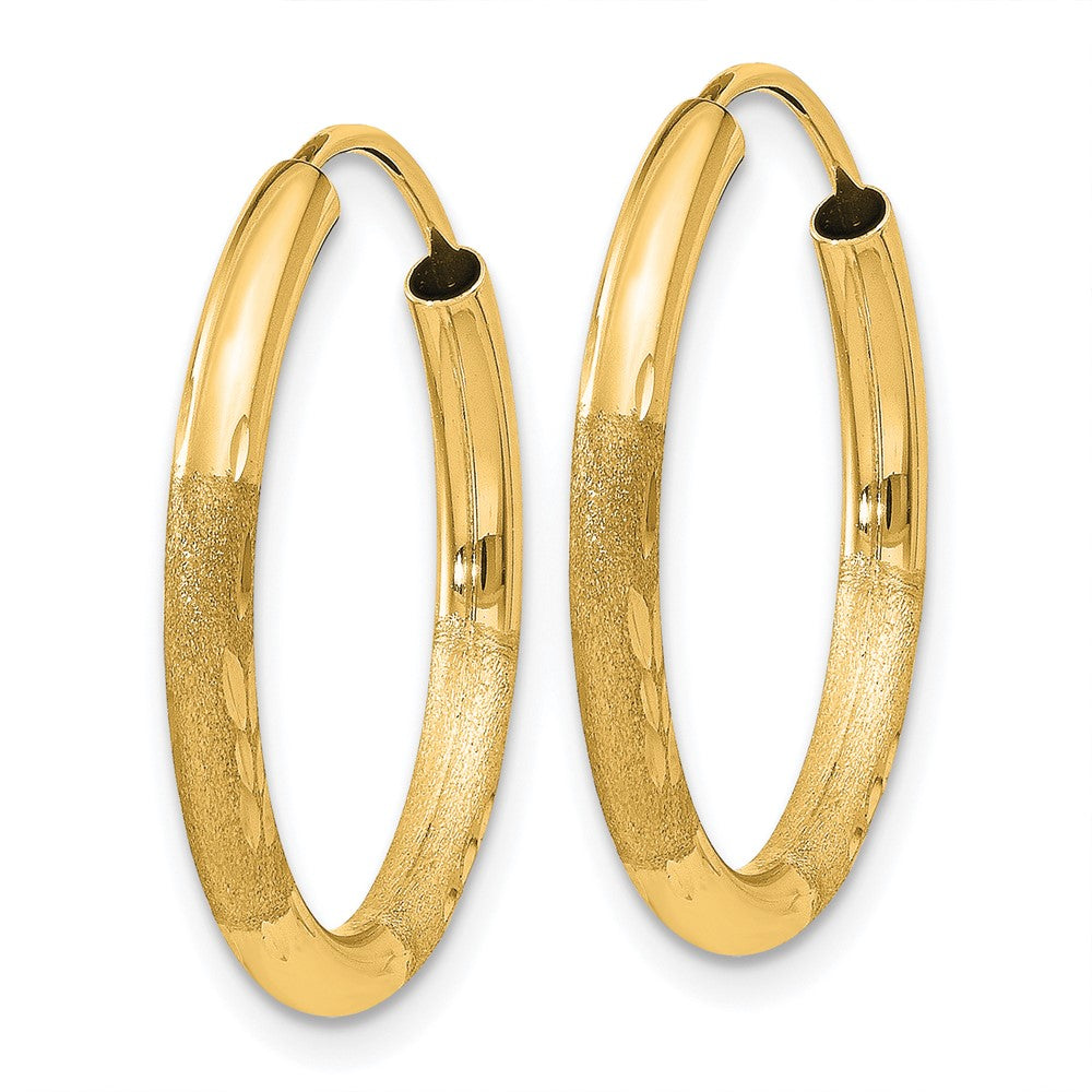 14K Gelbgold 2mm Satiniert Diamantiert Endlos Creolen